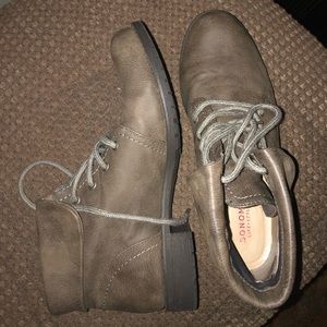 Sonoma boots